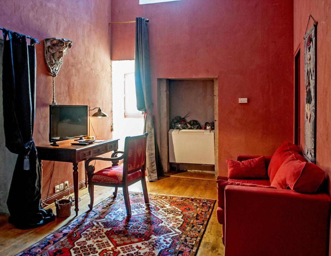 Demeure De Digoine "Chambre D'Hotes" Bourg-Saint-Andeol Bagian luar foto