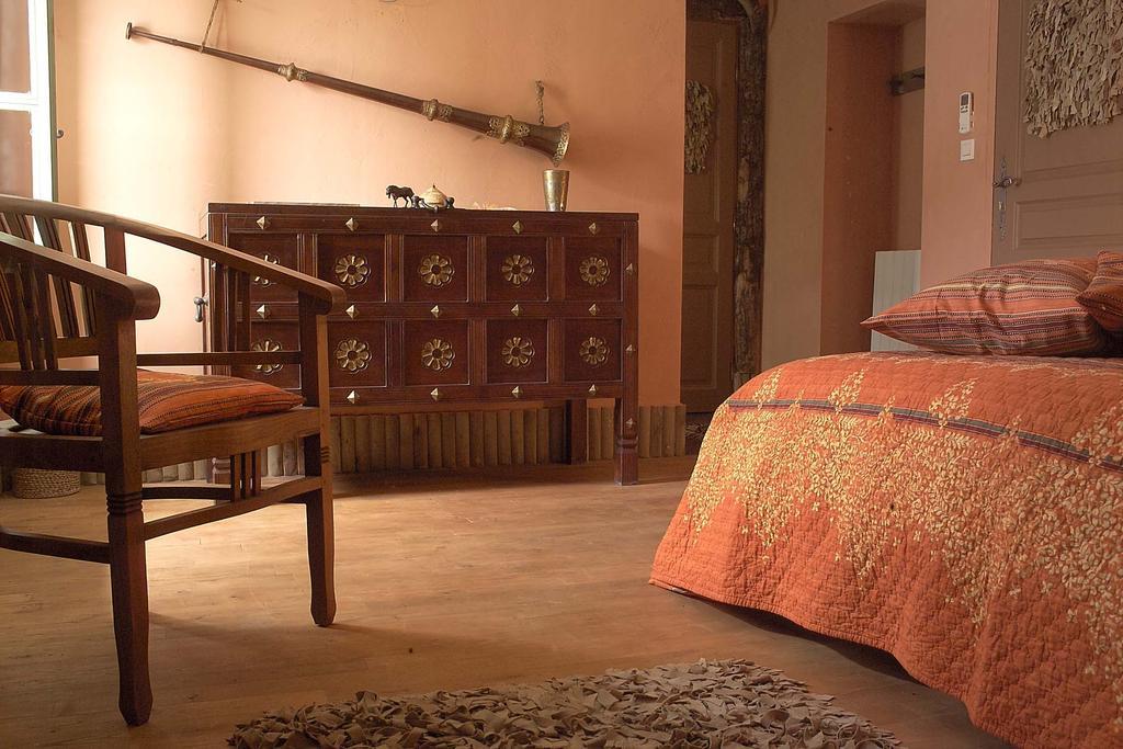 Demeure De Digoine "Chambre D'Hotes" Bourg-Saint-Andeol Bagian luar foto